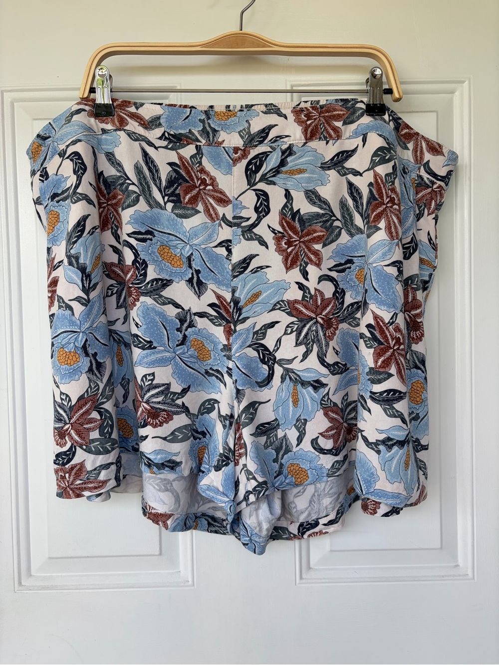 •Old Navy• Floral Tropical Print Pull-On Shorts - Size 3X